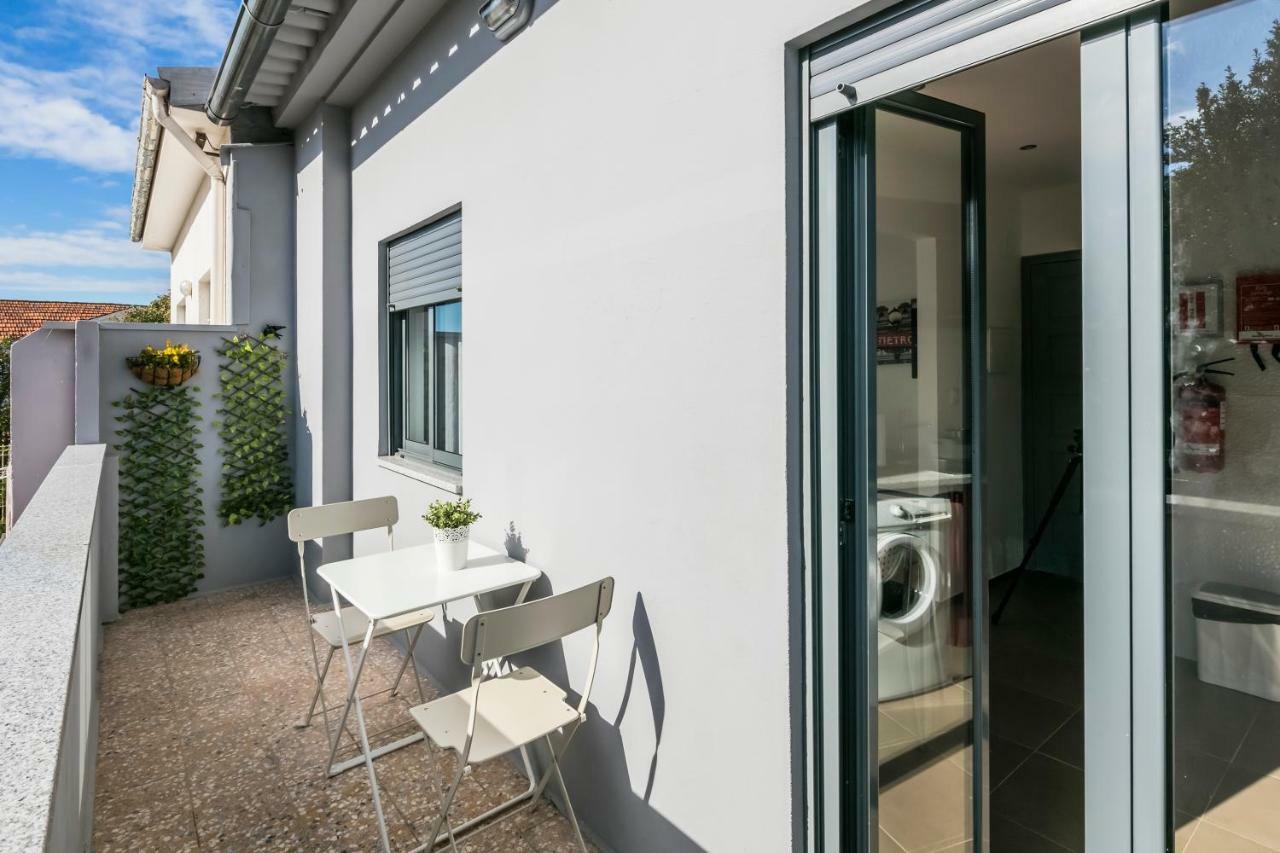 Apartamento A Francos Balcony Porto Luaran gambar