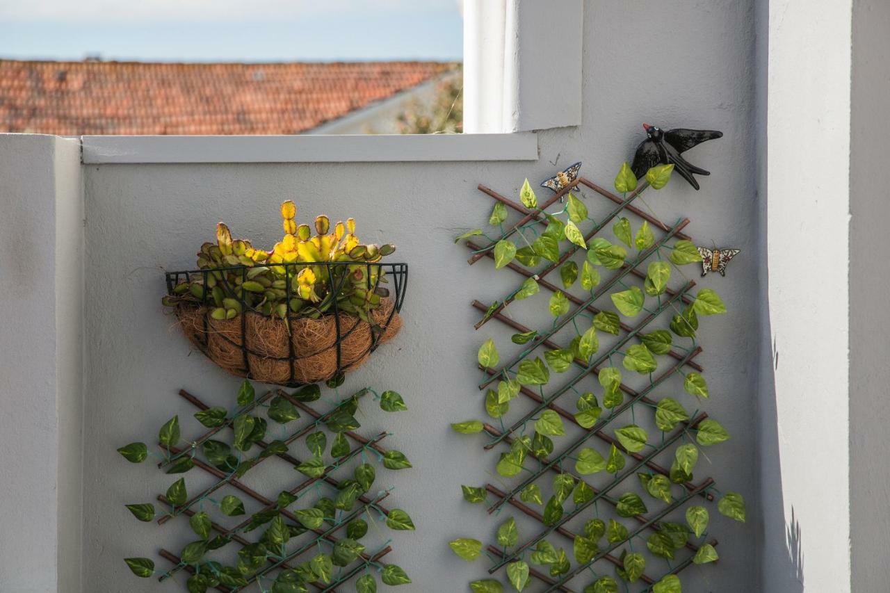 Apartamento A Francos Balcony Porto Luaran gambar