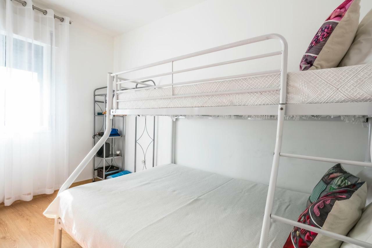 Apartamento A Francos Balcony Porto Luaran gambar